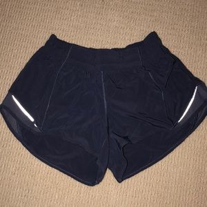 lulu lemon hotty hot shorts